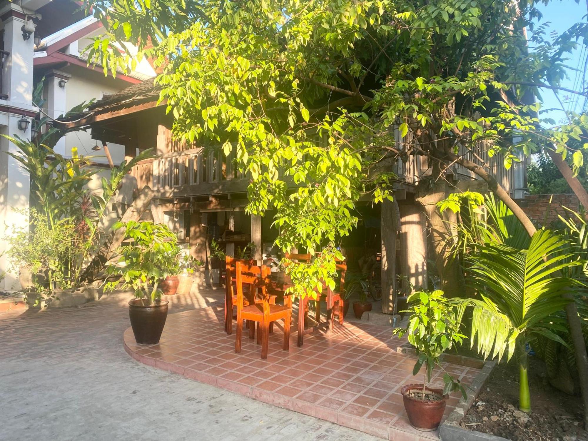 Golden Sun Boutique Hotel Luang Prabang Extérieur photo